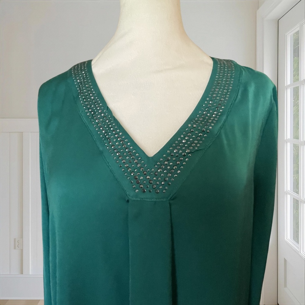 APT. 9 Women's Teal Lucky Shot Embellished V-Neck Satin Blouse Top Size Medium - Picture 3 of 15